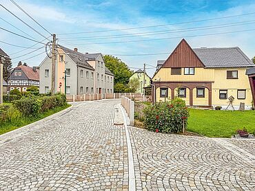 S26-04-020: Niederdorfstraße 34
							02708 Schönbach
