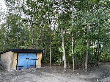 I26-20-001: Zum Spielplatz
		03103 Neupetershain