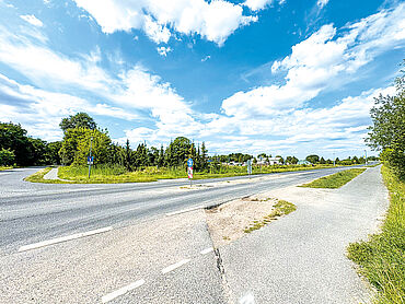 D26-03-047: Zeestower Straße re neben Hausnr. 5
							14641 Wustermark