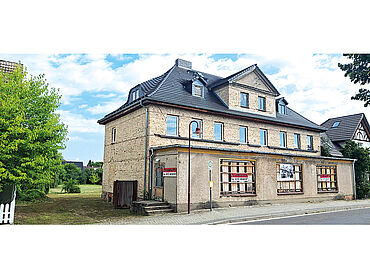 D26-03-051: Ernst-Thälmann-Straße 15 
							15306  Falkenhagen (Mark)