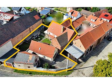 S26-04-073: Lindenplatz 2, 4
							06686 Lützen
