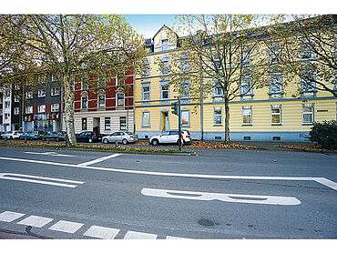 W19-04-024: Heinrich-Sense-Weg 64
							45307 Essen 