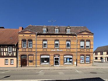 S26-03-069: Herrenstraße 12
		06679 Hohenmölsen