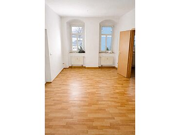 S26-02-105: Plohner Hauptstraße 13
							08485 Lengenfeld