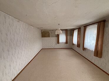 S26-04-020: Niederdorfstraße 34
							02708 Schönbach