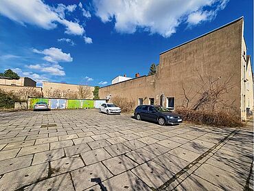 S26-02-017: Radegaster Str. 4
							06780 Zörbig