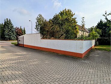 I26-22-014: neben Markt 1
		04895 Mühlberg/Elbe