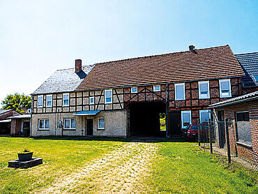 D26-03-041: Hauptstraße 26 und 28
							39606  Osterburg (Altmark)