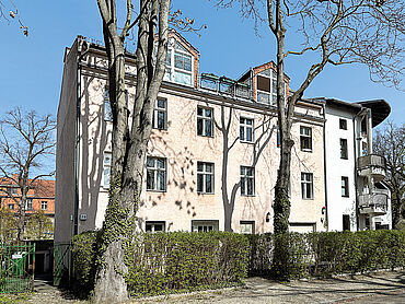 P26-04-004: Nußbaumallee 29
		14050 Berlin