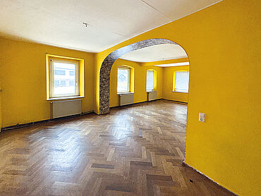 D26-01-020: Lorenz-Summa-Straße 11
							95126 Schwarzenbach an der Saale