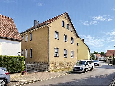S26-04-072: Hauptstraße 4
		06711 Zeitz