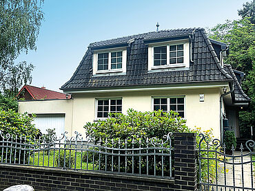 D26-03-002: Frohnauer Straße 97
							13467 Berlin - Hermsdorf