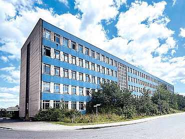 D26-03-058: Forster Straße 60
		03172 Guben
