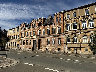 I26-21-010: Netzschkauer Straße 42
		08499 Reichenbach im Vogtland