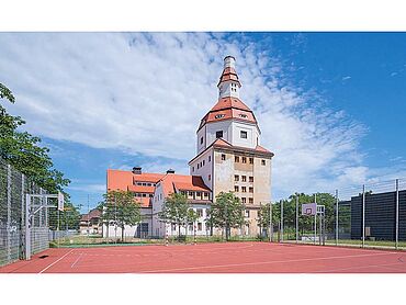 S26-04-005: Messering 23
		01067 Dresden