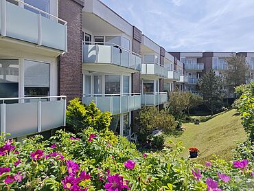 D26-03-013: Kampstraße 3-5
							25980 Sylt